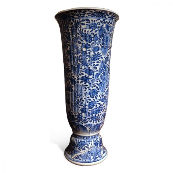 3027-Chinese Kangxi Blue and White Porcelain Beaker Vase