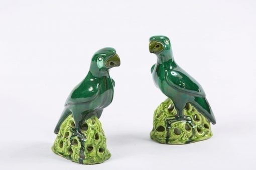 9198 - 19th Century Pair of Pottery Chinese Parrots