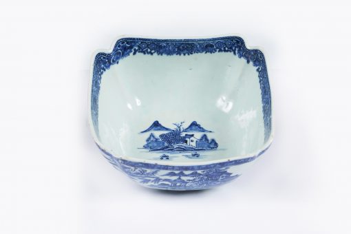 10081 - Early 19th Century Jiaqing Qing Dynasty Nanjing Bowl
