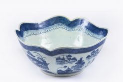 10158 - Early 19th Century Jiaqing Qing Dynasty Nanjing Bowl