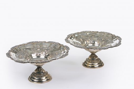 10380 - Mid 19th Centuyr Pair of Silver Plate Tazza's