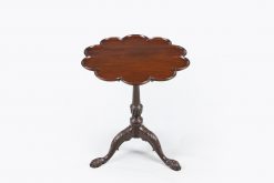 9152 - 18th Century George III Tip Up Table
